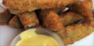 Deep Fried Pickles Appetizer with Dip